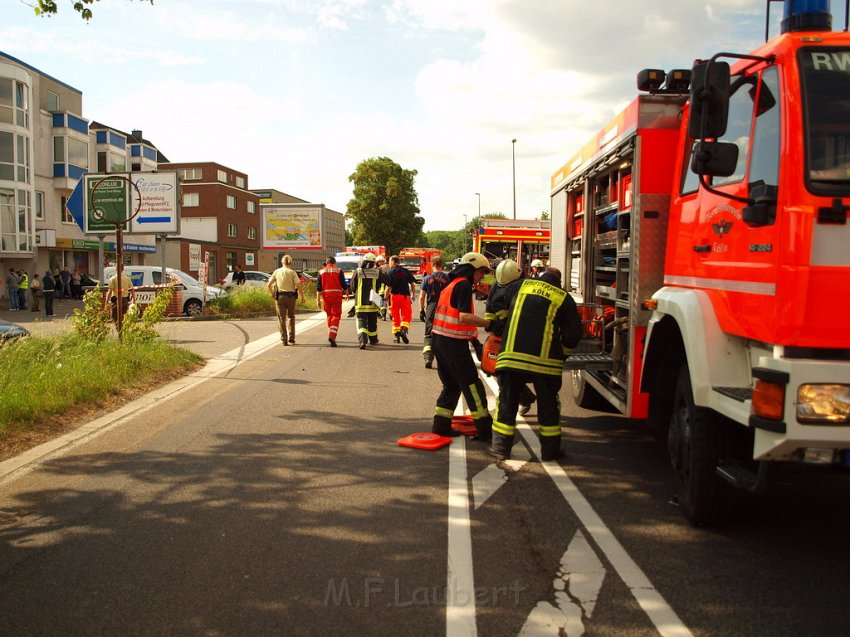 Schwerer VU Koeln Rodenkirchen Industriestr P155.JPG